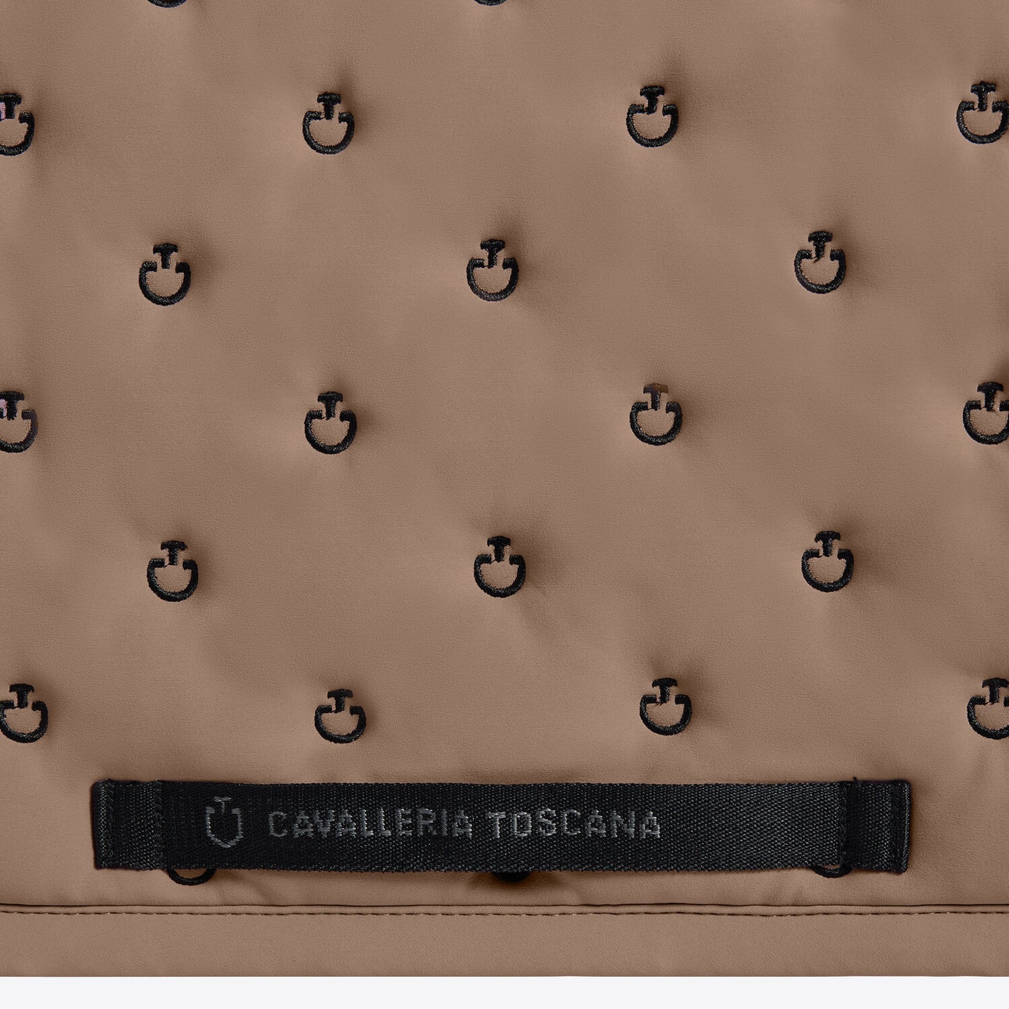 Mantilla VS Cavalleria Toscana CT Embroidery Quilted