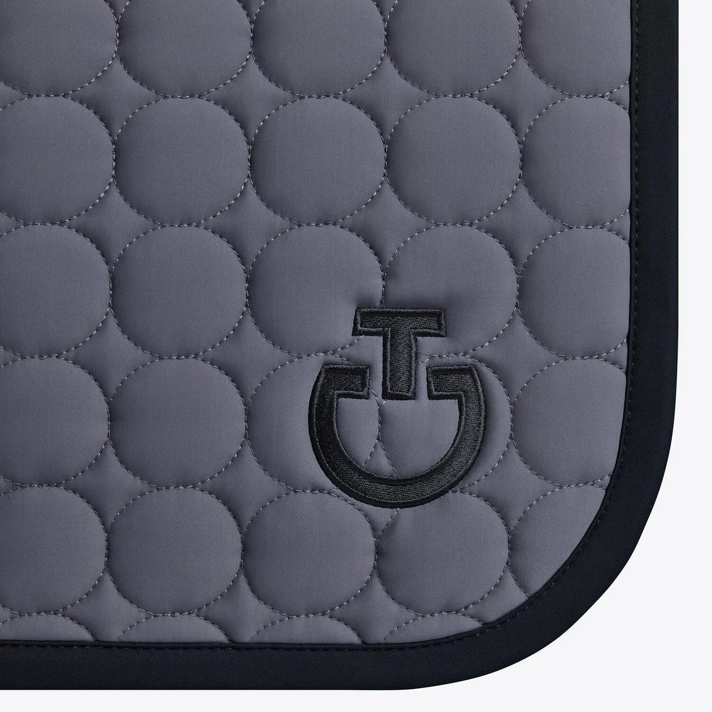 Mantilla Cavalleria Toscana Circle Quilted
