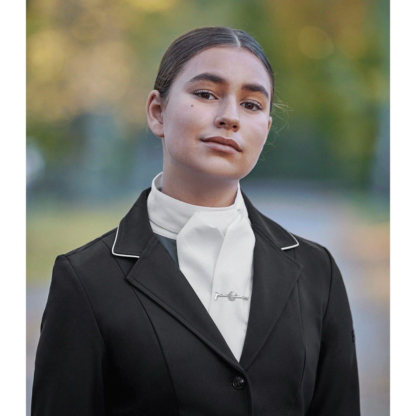 Plastrón Dama WH